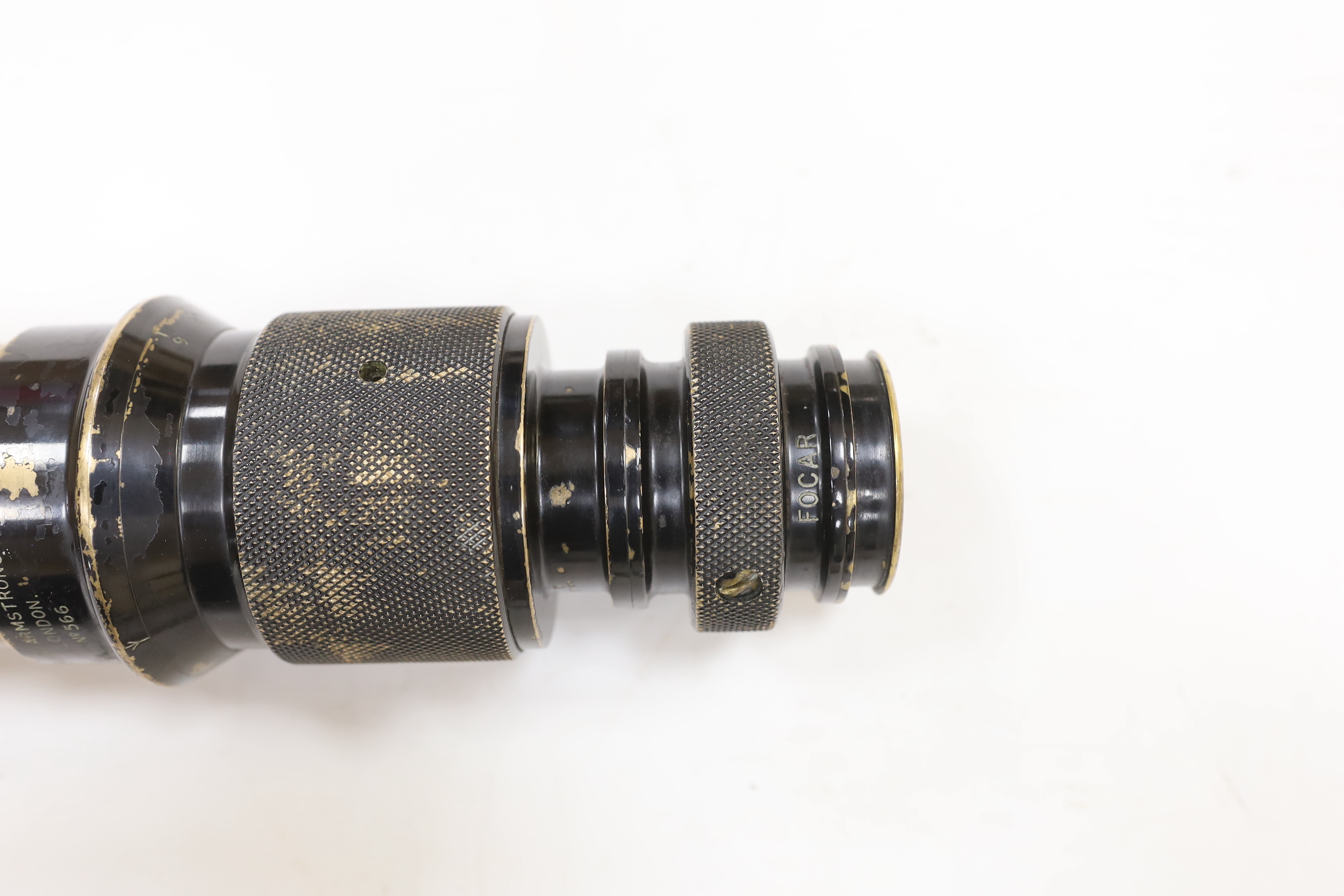 A First World War cased Vickers-Armstrongs Ltd, London, gun sighting telescope No.566, in fitted case with turned brass stand and colour filters, etc. applied brass plaque to the case; ‘CAIXA N45’, sight 52.5cm long, cas